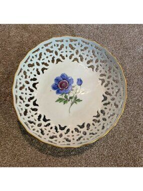 Meissen Porcelain Reticulated Round Bowl 8" Hand Painted Blue Flower Germany